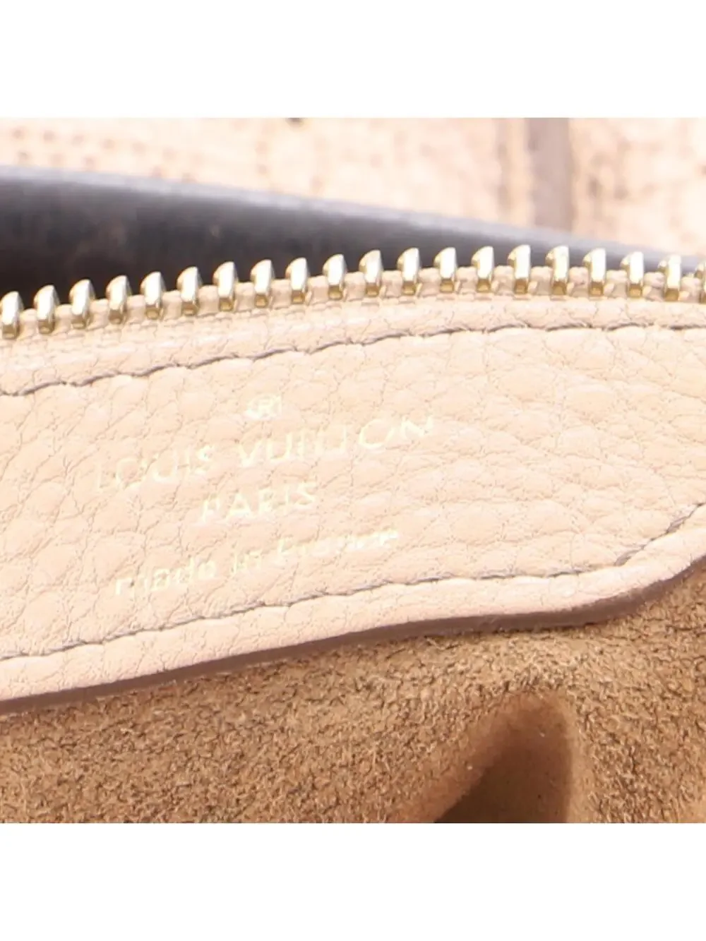 Louis Vuitton Selene Handbag Mahina #331741L10B